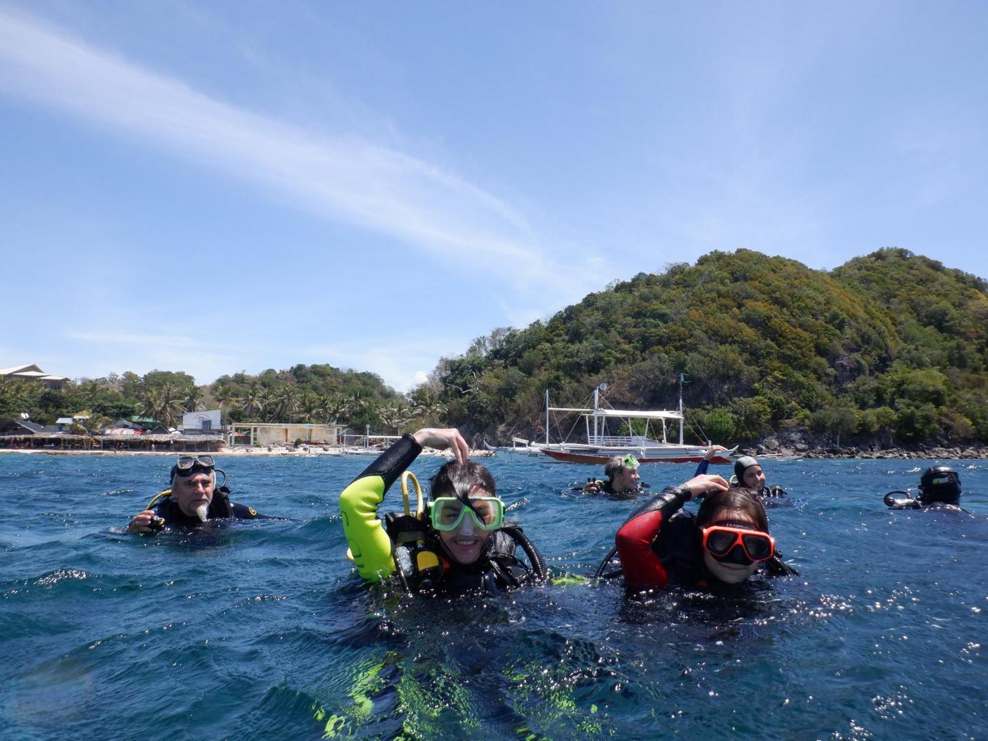 Liberty'S Lodge And Diving - Apo Island Dumaguete City Exterior photo
