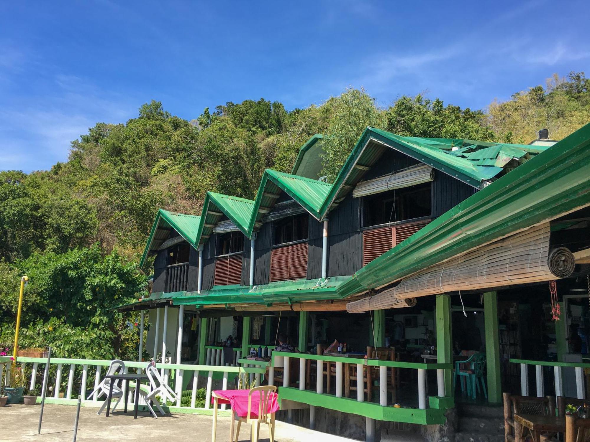 Liberty'S Lodge And Diving - Apo Island Dumaguete City Exterior photo